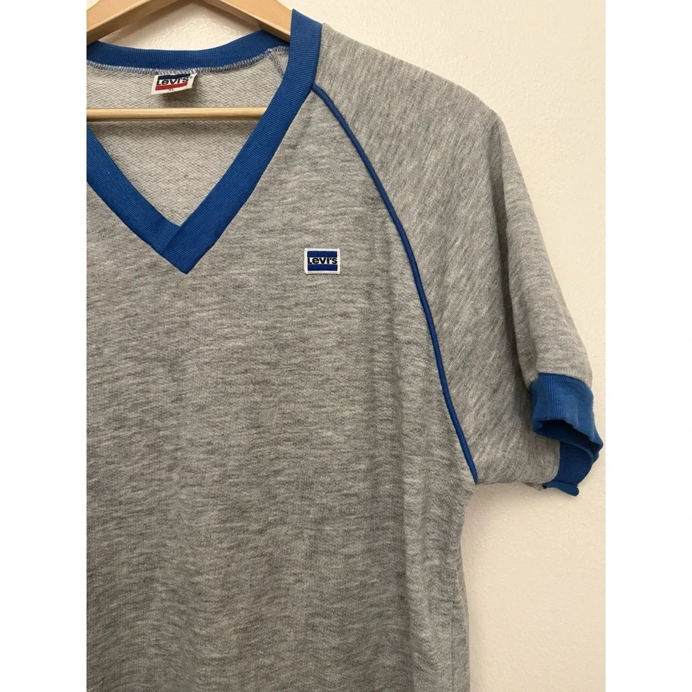 VTG 80's Levi's made in USA Short Sleeves Sweatshirt Blue Trim‎ Sz XL